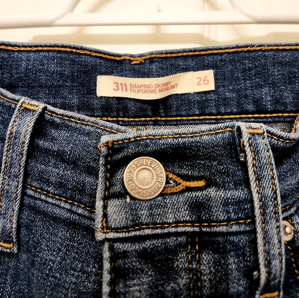 Levis 311 Shaping Skinny 26 - Picture 6 of 9